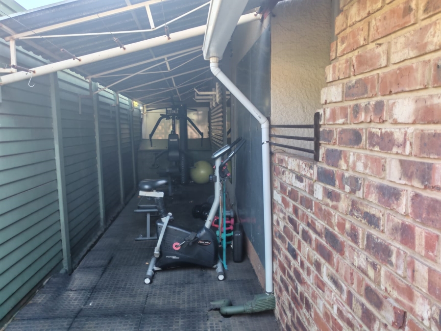 3 Bedroom Property for Sale in Vaalpark Free State